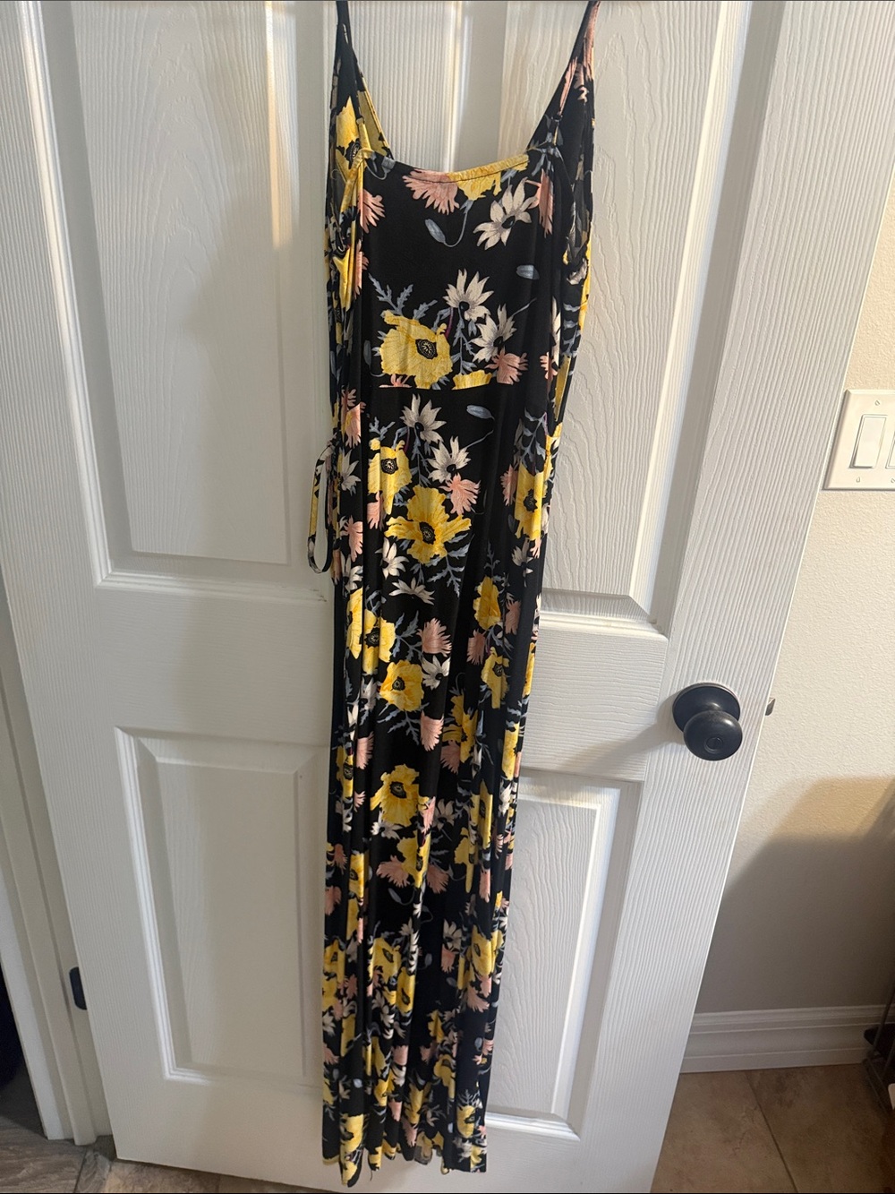 Dress Subcategory Identification - Picture 4 of 4